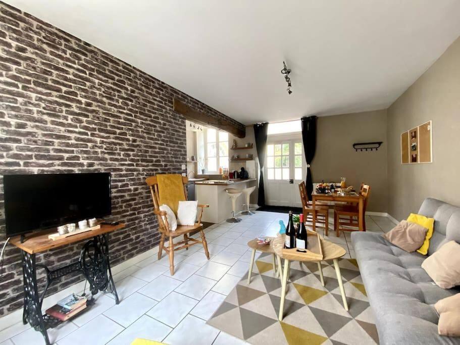 Logis Du Parc By Melrose Apartment Bayeux Ngoại thất bức ảnh